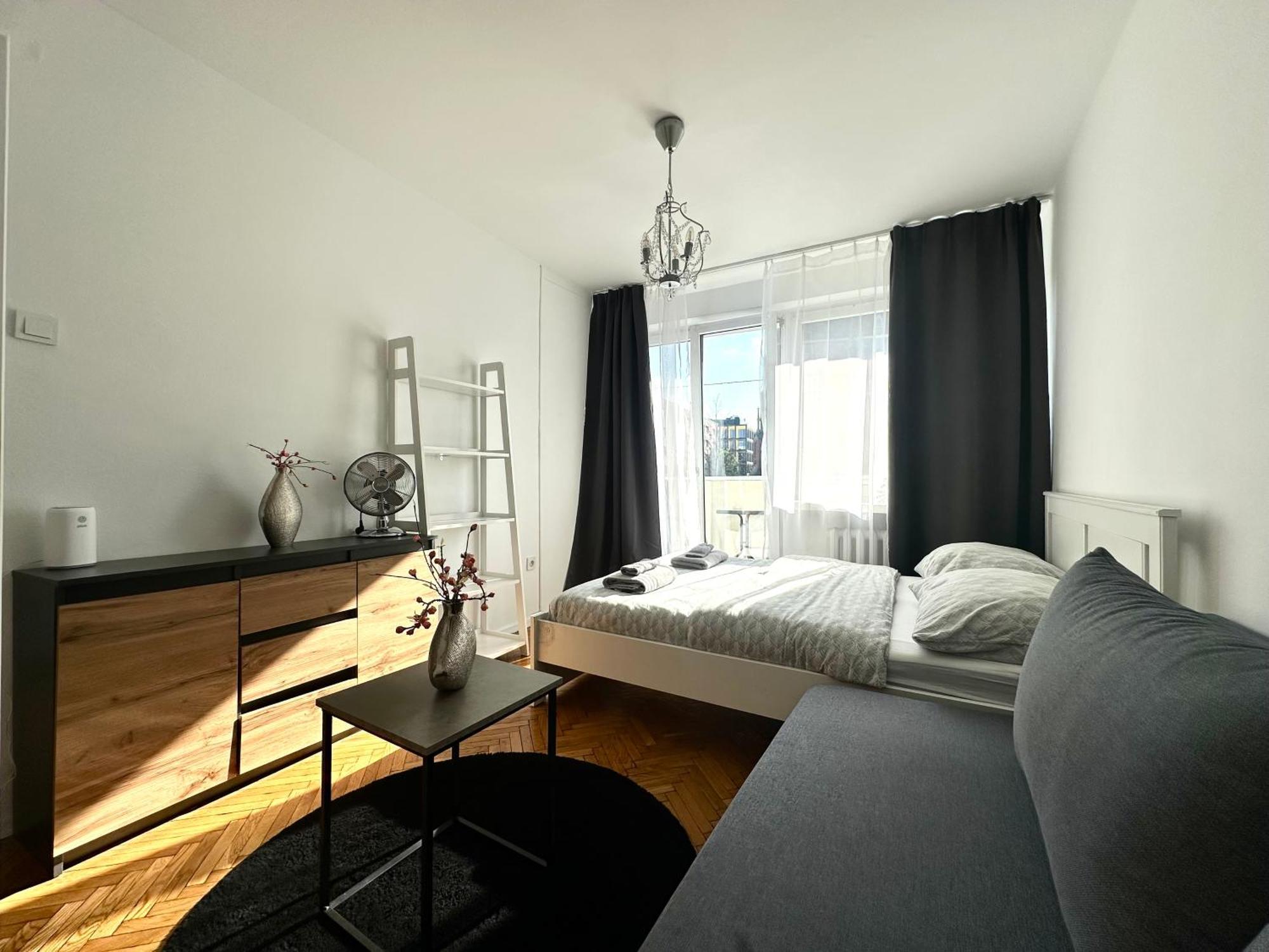 Wita Stwosza Apartment - Self Check-In 20H - Wroclaw — Photos 1